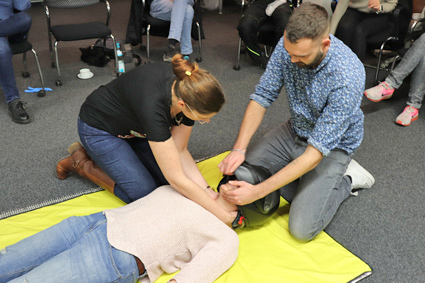 Practical exercise on a motorcyclist involved in an accident