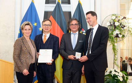 Wirtschaftsministerin verleiht Wirtschaftsmedaille an die Heinzmann GmbH & Co. KG Verleihung Wirtschaftsmedaille